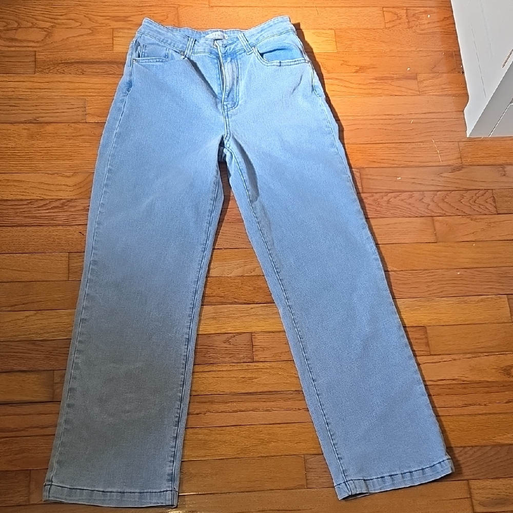 Ettelo Straight Leg Jeans 4